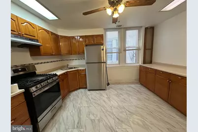 705 S 6th Street, Philadelphia, PA 19147 - Photo 2