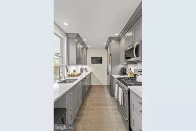 329 S Camac Street, Philadelphia, PA 19107 - Photo 10