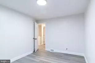 6041 Alma St, Philadelphia, PA 19149 - Photo 10