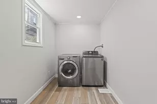 2423 N Myrtlewood St, Philadelphia, PA 19132 - Photo 32