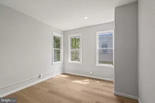 2423 N Myrtlewood St, Philadelphia, PA 19132 - Photo 18
