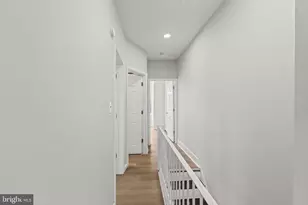 2423 N Myrtlewood St, Philadelphia, PA 19132 - Photo 24