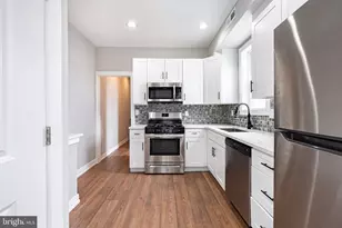 168 Green Ln, Philadelphia, PA 19127 - Photo 2