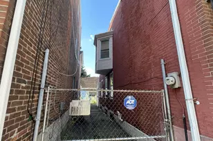 1526 Harrison St, Philadelphia, PA 19124 - Photo 2