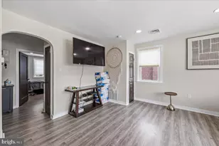1619 Elaine St, Philadelphia, PA 19150 - Photo 8