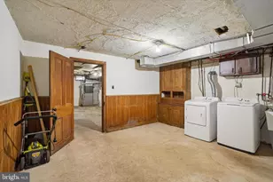 411 Leverington Ave, Philadelphia, PA 19128 - Photo 22