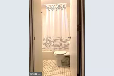330 S Juniper Street #1B, Philadelphia, PA 19107 - Photo 6