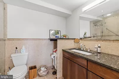 200 Locust Street #5G&H, Philadelphia, PA 19106 - Photo 24