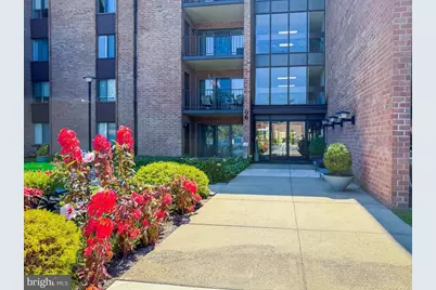 6403 Delaire Landing Road #403, Philadelphia, PA 19114 - Photo 4