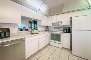 6403 Delaire Landing Rd, Philadelphia, PA 19114 - Photo 14
