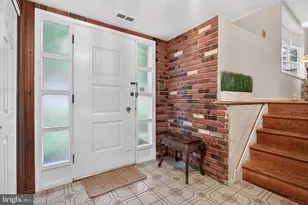8906 Alicia St, Philadelphia, PA 19115 - Photo 4