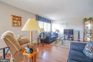 1231 Hemlock Dr, Philadelphia, PA 19116 - Photo 6