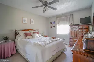1231 Hemlock Dr, Philadelphia, PA 19116 - Photo 16