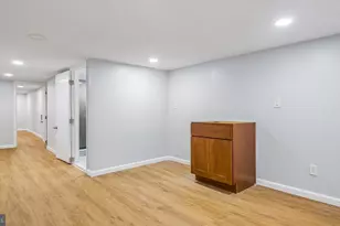 6145 Wheeler St, Philadelphia, PA 19142 - Photo 14