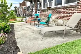 1836 Evarts St, Philadelphia, PA 19152 - Photo 4