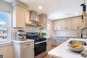 10753 Jeanes St, Philadelphia, PA 19116 - Photo 14