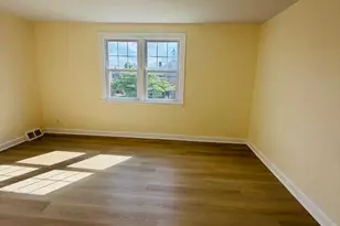 2219 Fuller St, Philadelphia, PA 19152 - Photo 10