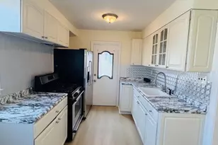 2219 Fuller St, Philadelphia, PA 19152 - Photo 10