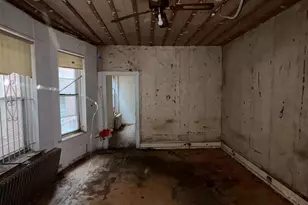 643 S 60th St, Philadelphia, PA 19143 - Photo 8