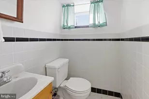 737 Colebrook Rd, Philadelphia, PA 19115 - Photo 30