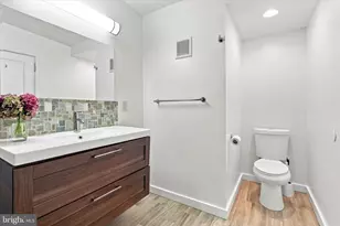 1232 N Hollywood St, Philadelphia, PA 19121 - Photo 18