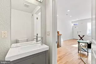 1232 N Hollywood St, Philadelphia, PA 19121 - Photo 8