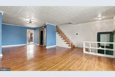 10025 S Canterbury Road, Philadelphia, PA 19114 - Photo 8