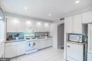 1045 Mercy St, Philadelphia, PA 19148 - Photo 14