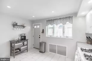 1045 Mercy St, Philadelphia, PA 19148 - Photo 10