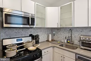 2511 E Oakdale St, Philadelphia, PA 19125 - Photo 6