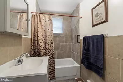 2516 Collins Street, Philadelphia, PA 19125 - Photo 10