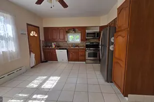1128 Bleigh Ave, Philadelphia, PA 19111 - Photo 8