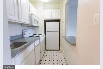 427 Vine Street #3, Philadelphia, PA 19106 - Photo 4