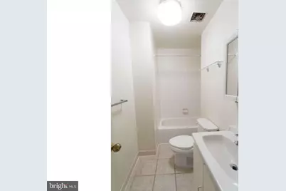 427 Vine Street #3, Philadelphia, PA 19106 - Photo 6