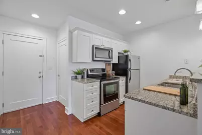 1811 Chestnut Street #402, Philadelphia, PA 19103 - Photo 12