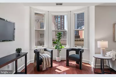 1811 Chestnut Street #402, Philadelphia, PA 19103 - Photo 4