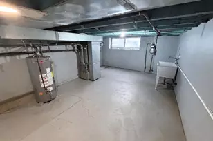 2328 S Warnock St, Philadelphia, PA 19148 - Photo 6
