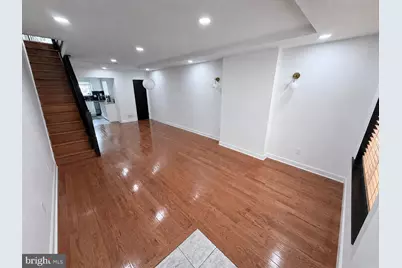 2328 S Warnock Street, Philadelphia, PA 19148 - Photo 2
