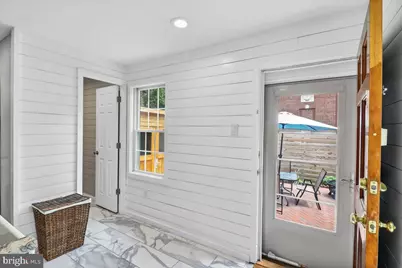 18 W Gravers Lane, Philadelphia, PA 19118 - Photo 14