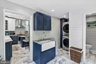 18 W Gravers Ln, Philadelphia, PA 19118 - Photo 12
