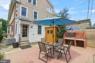 18 W Gravers Ln, Philadelphia, PA 19118 - Photo 30