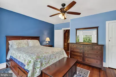 18 W Gravers Lane, Philadelphia, PA 19118 - Photo 22