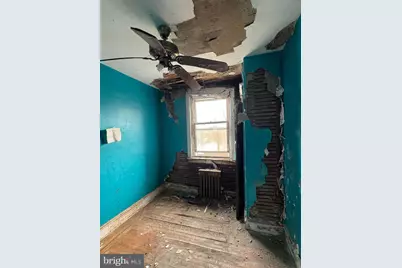 1637 E Cheltenham Avenue, Philadelphia, PA 19124 - Photo 18