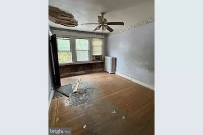 1637 E Cheltenham Avenue, Philadelphia, PA 19124 - Photo 12