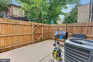 2608 Manton St, Philadelphia, PA 19146 - Photo 40