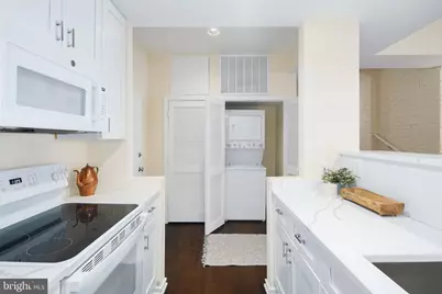 102-22 Church Street #202, Philadelphia, PA 19106 - Photo 6