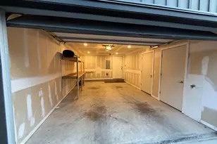 2018 Northbank Pl, Philadelphia, PA 19125 - Photo 32