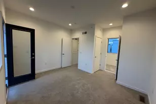 2018 Northbank Pl, Philadelphia, PA 19125 - Photo 22