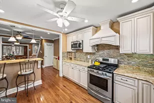 5334 Sylvester St, Philadelphia, PA 19124 - Photo 10