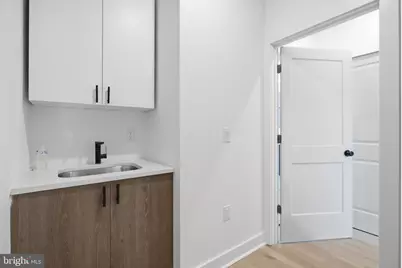 1020 W Arizona Street, Philadelphia, PA 19133 - Photo 22